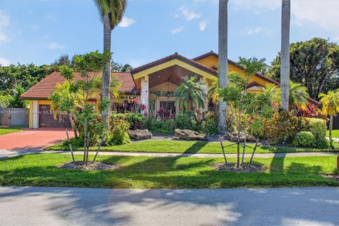 Casa en venta en Palmetto Bay, Florida, 5 dormitorios, 304.91 m2 № 1952267 - foto 5
