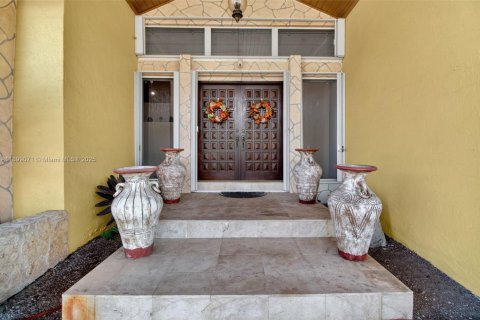 Casa en venta en Palmetto Bay, Florida, 5 dormitorios, 304.91 m2 № 1952267 - foto 6