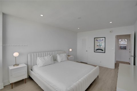 Copropriété à louer à Miami Beach, Floride: 1 chambre, 79.99 m2 № 1968007 - photo 22