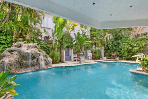 Casa en venta en Miami, Florida, 3 dormitorios, 188.31 m2 № 1830753 - foto 22