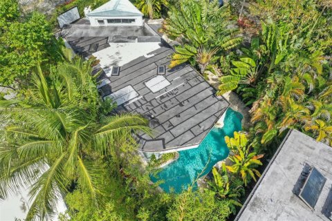 Casa en venta en Miami, Florida, 3 dormitorios, 188.31 m2 № 1830753 - foto 30