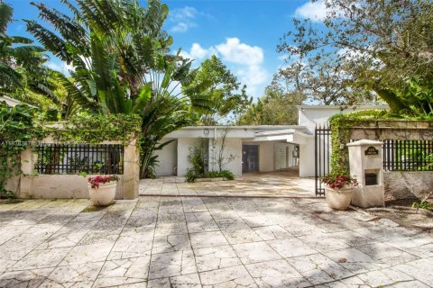 Casa en venta en Miami, Florida, 3 dormitorios, 188.31 m2 № 1830753 - foto 2