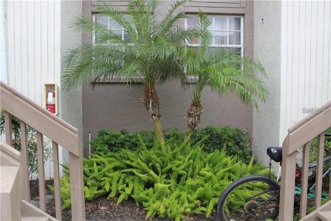 Copropriété à vendre à Tampa, Floride: 2 chambres, 94.76 m2 № 1908474 - photo 2