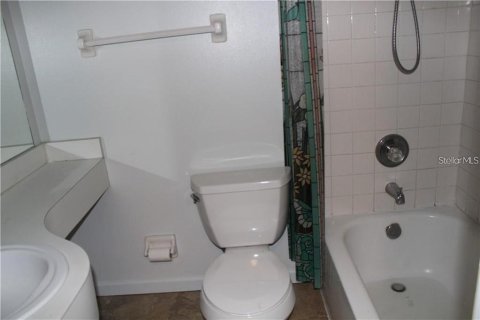 Copropriété à vendre à Tampa, Floride: 2 chambres, 94.76 m2 № 1908474 - photo 12