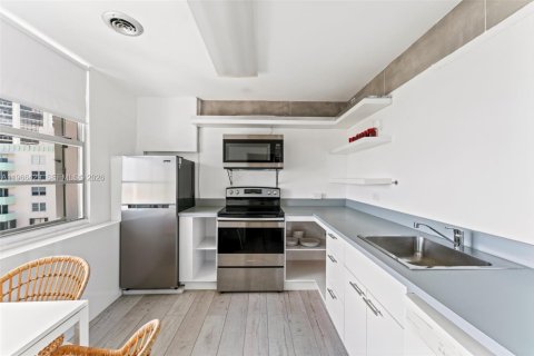 Condo in Miami Beach, Florida № 2029635 - photo 16