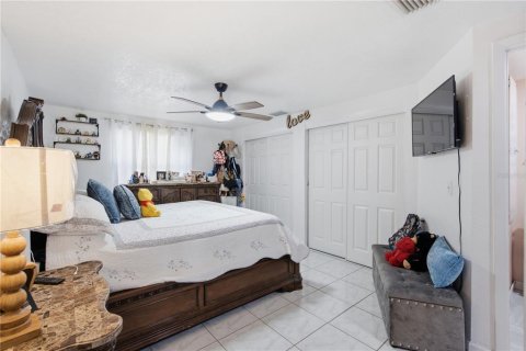 Villa ou maison à vendre à Tampa, Floride: 3 chambres, 107.3 m2 № 2399318 - photo 14