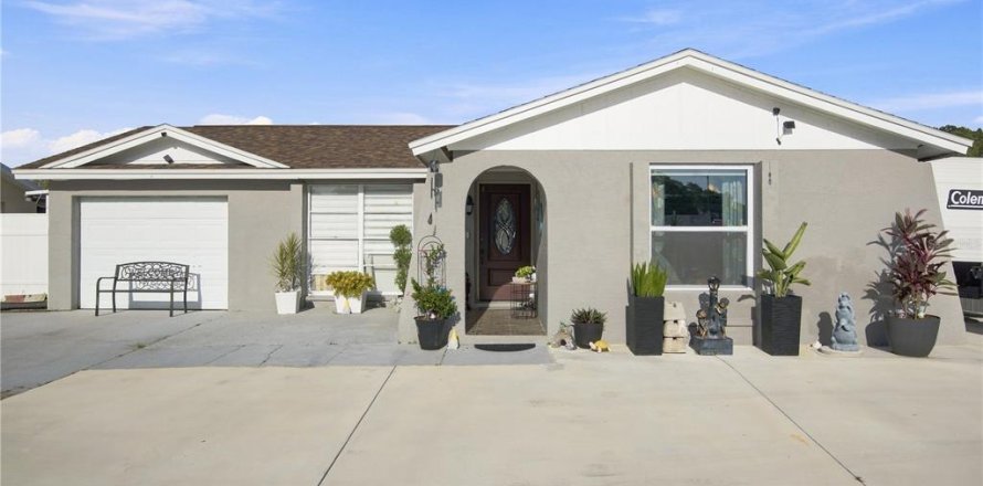 Villa ou maison à Tampa, Floride 3 chambres, 107.3 m2 № 2399318