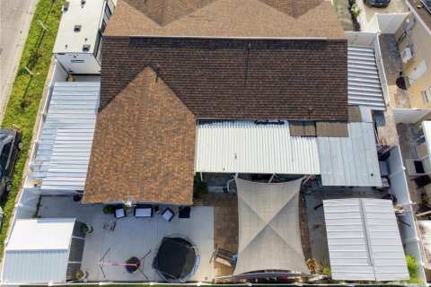 Villa ou maison à vendre à Tampa, Floride: 3 chambres, 107.3 m2 № 2399318 - photo 21