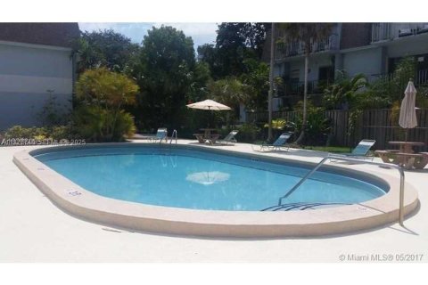 Copropriété à louer à Miami, Floride: 2 chambres, 76.74 m2 № 1988020 - photo 7