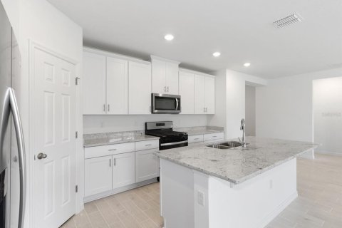 House in Parrish, Florida 4 bedrooms, 230.96 sq.m. № 2391457 - photo 4