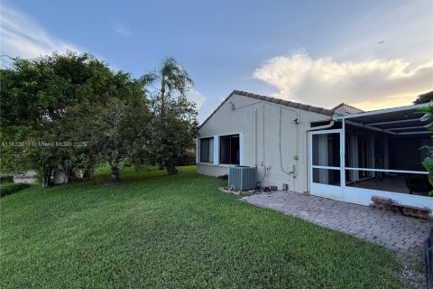 Casa en venta en Weston, Florida, 3 dormitorios, 154.68 m2 № 1786596 - foto 5