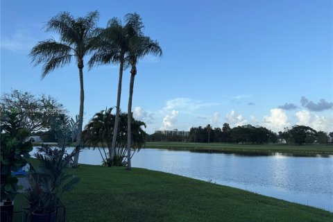 Casa en venta en Weston, Florida, 3 dormitorios, 154.68 m2 № 1786596 - foto 2