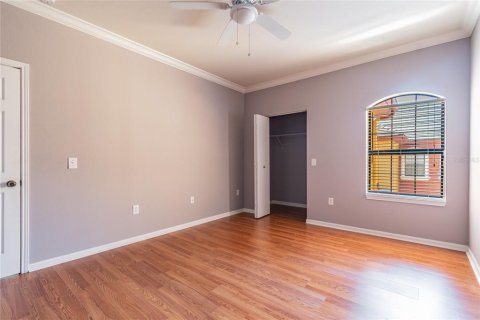 Condo in Palm Harbor, Florida, 3 bedrooms № 2214739 - photo 16