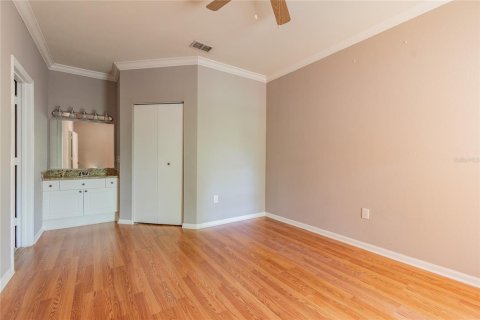 Condo in Palm Harbor, Florida, 3 bedrooms № 2214739 - photo 21