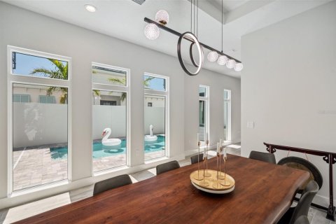 Villa ou maison à vendre à Bradenton, Floride: 5 chambres, 399.11 m2 № 1651924 - photo 13