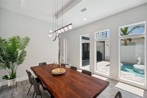 Villa ou maison à vendre à Bradenton, Floride: 5 chambres, 399.11 m2 № 1651924 - photo 12