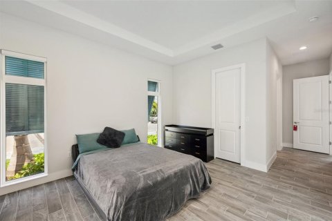 Villa ou maison à vendre à Bradenton, Floride: 5 chambres, 399.11 m2 № 1651924 - photo 9