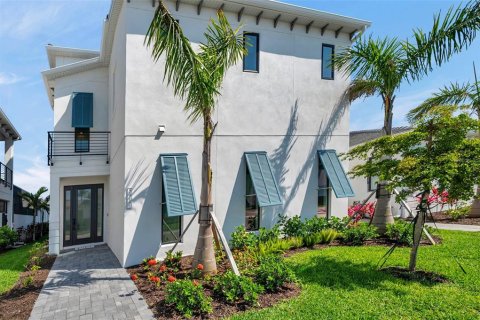 Villa ou maison à vendre à Bradenton, Floride: 5 chambres, 399.11 m2 № 1651924 - photo 2