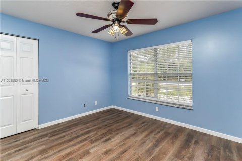 Casa en venta en Loxahatchee Groves, Florida, 4 dormitorios, 212.84 m2 № 1975354 - foto 16