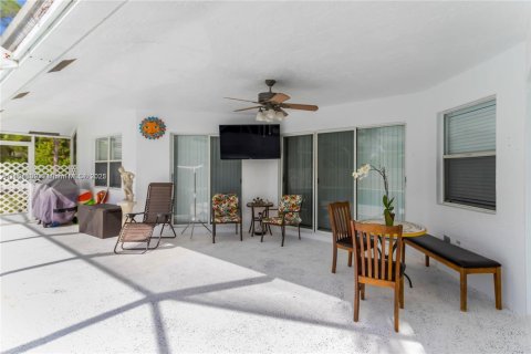 Casa en venta en Loxahatchee Groves, Florida, 4 dormitorios, 212.84 m2 № 1975354 - foto 27