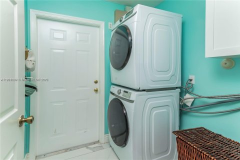 Casa en venta en Loxahatchee Groves, Florida, 4 dormitorios, 212.84 m2 № 1975354 - foto 29