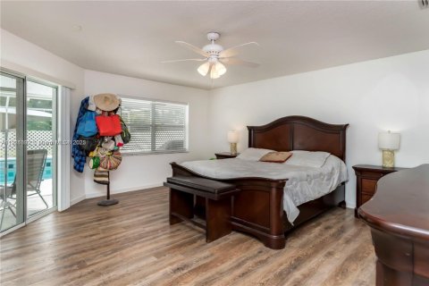 Casa en venta en Loxahatchee Groves, Florida, 4 dormitorios, 212.84 m2 № 1975354 - foto 14