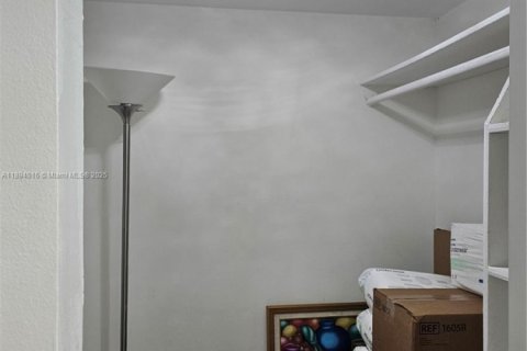 Condominio en alquiler en Aventura, Florida, 2 dormitorios, 92.34 m2 № 1947165 - foto 14
