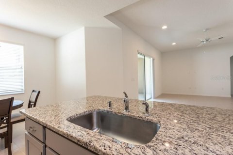 House in Palm Coast, Florida 3 bedrooms, 167.41 sq.m. № 2226796 - photo 13