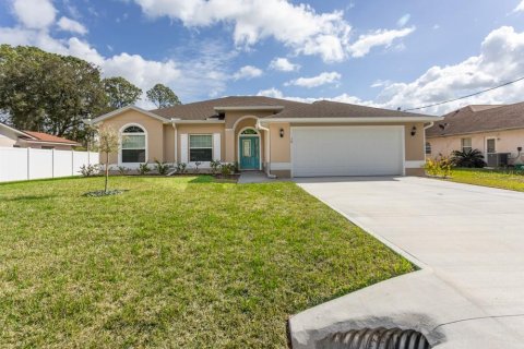 House in Palm Coast, Florida 3 bedrooms, 167.41 sq.m. № 2226796