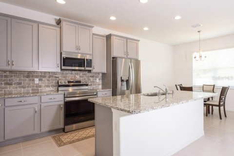 House in Palm Coast, Florida 3 bedrooms, 167.41 sq.m. № 2226796 - photo 8