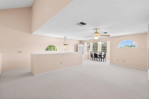 House in Holiday, Florida 3 bedrooms, 233.18 sq.m. № 1898941 - photo 30