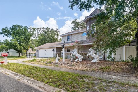House in Holiday, Florida 3 bedrooms, 233.18 sq.m. № 1898941 - photo 8