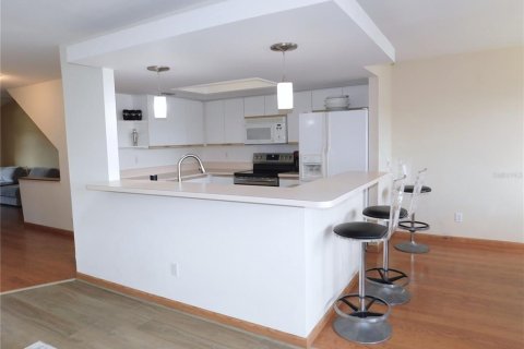 Adosado en alquiler en Dunedin, Florida, 1 dormitorio, 102.19 m2 № 1629464 - foto 9