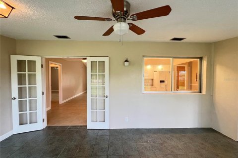 Casa en venta en Port Charlotte, Florida, 3 dormitorios, 144.93 m2 № 1913500 - foto 22