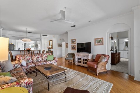House in Sarasota, Florida 2 bedrooms, 147.25 sq.m. № 2395899 - photo 29