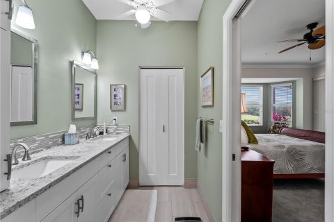 House in Sarasota, Florida 2 bedrooms, 147.25 sq.m. № 2395899 - photo 26