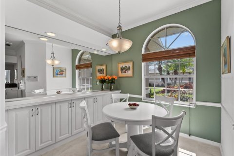 House in Sarasota, Florida 2 bedrooms, 147.25 sq.m. № 2395899 - photo 8