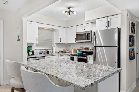 Copropriété à vendre à Bradenton Beach, Floride: 2 chambres, 70.05 m2 № 2398589 - photo 4