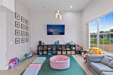 House in Orlando, Florida 3 bedrooms, 200.67 sq.m. № 1900349 - photo 4