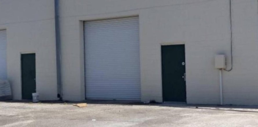 Immobilier commercial à Lake Wales, Floride № 1168806