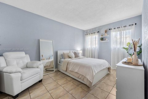 Copropriété à louer à Miami, Floride: 2 chambres, 89.19 m2 № 1992832 - photo 14