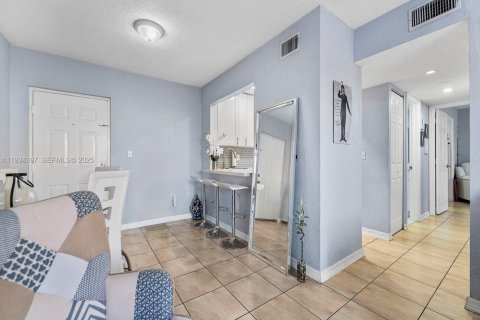 Copropriété à louer à Miami, Floride: 2 chambres, 89.19 m2 № 1992832 - photo 6
