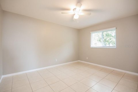 House in Cape Coral, Florida 3 bedrooms, 112.6 sq.m. № 1893983 - photo 9