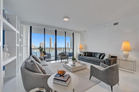 Condo à Aventura, Floride, 3 chambres № 2080544