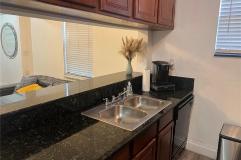 Apartamento en alquiler en Tampa, Florida, 2 dormitorios, 83.61 m2 № 1800058 - foto 7