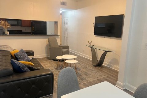 Apartamento en alquiler en Tampa, Florida, 2 dormitorios, 83.61 m2 № 1800058 - foto 8