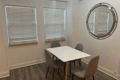 Apartamento en alquiler en Tampa, Florida, 2 dormitorios, 83.61 m2 № 1800058 - foto 11