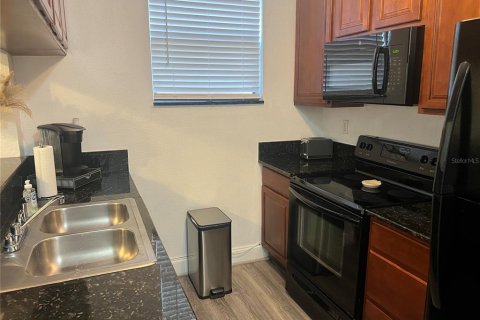 Apartamento en alquiler en Tampa, Florida, 2 dormitorios, 83.61 m2 № 1800058 - foto 6