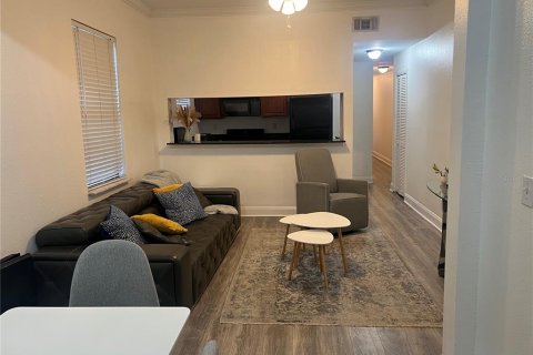 Apartamento en alquiler en Tampa, Florida, 2 dormitorios, 83.61 m2 № 1800058 - foto 10