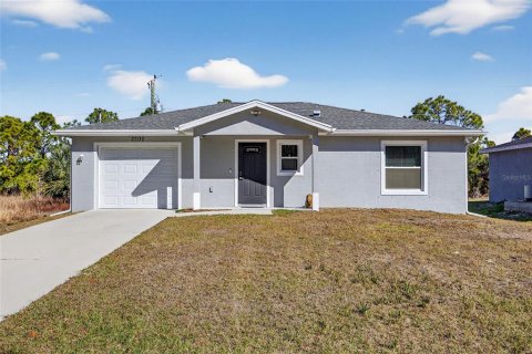 House in Punta Gorda, Florida 2 bedrooms, 86.4 sq.m. № 2115837